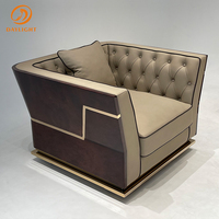 Canapé de salon de villa en bois massif de haute qualité au design nordique de luxe, canapé en cuir italien 5 places