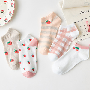 Women's Ankle Socks Strawberry Pattern Breathable Sweat Absorbing Casual Style Boat Socks For Spring Summer - Product Image 1