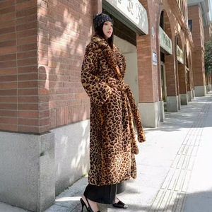 Casaco Feminino Novo de Inverno com Pele Sintética, Estampa de Leopardo, Gola de Coelho, Quente, Tricô Grosso, Resistente a Rugas, Caimento Solto - Product Image 1