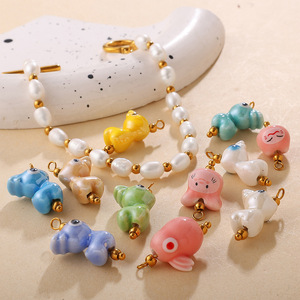 Abalorios de cerámica con forma de animales pintados a mano, accesorios de joyería DIY para niños, colgante de regalo, cadena para teléfono, decoración para bolso. - Product Image 3