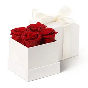 Coffrets cadeaux pour femmes, boîtes à fleurs de roses, roses préservées à vie, éternelles, 4 roses dans un coffret cadeau carré - Product Image 1