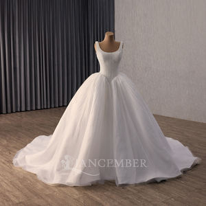 ชุดแต่งงานสีขาวห<span class=keywords><strong>ร</strong></span>ูห<span class=keywords><strong>ร</strong></span>าแบบบอลกาวน์ แขนกุด ประดับลู<span class=keywords><strong>ก</strong></span>ปัด สำหรับงานแต่งงาน <span class=keywords><strong>ร</strong></span>ุ่น Jancember 261108 - Product Image 1