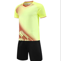 Setelan Jersey Sepak Bola Unisex Seragam Latihan Tim Grosir dengan Celana Pendek dan Nomor Kustom Perlengkapan Sepak Bola 100% Poliester