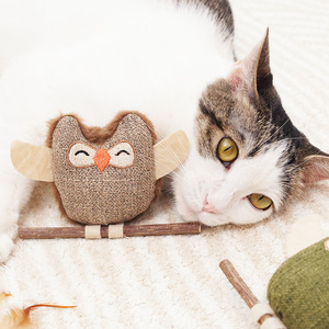 Jouets écologiques pour chats Liangkeshu en lin, saveur poulet, herbe à chat, plumes, liane argentée, bâtonnets à mâcher pour le soin dentaire, anti-ennui et pour les dents - Product Image 3