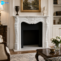 Cheminée en marbre sculptée à la main sur mesure avec motifs décoratifs pour villa de luxe – Solution de sculpture tout-en-un