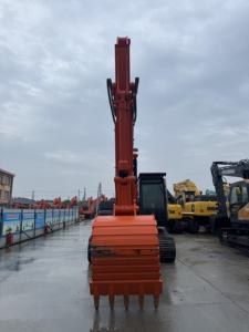 Excavatrice Hitachi ZX200-3G d'occasion de bonne qualité, 20 tonnes, faible nombre d'heures, moteur, boîte de vitesses, pompe, roulement et PLC bien entretenus - Product Image 2