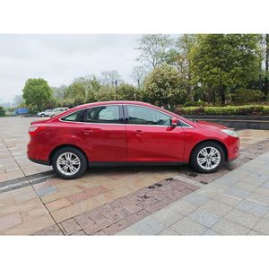 <span class=keywords><strong>Ford</strong></span> <span class=keywords><strong>Focus</strong></span> 2012 Usata <span class=keywords><strong>Berlina</strong></span> Benzina Automatica Rossa Trazione Anteriore Auto di Seconda Mano per Rivenditori Pronta Consegna - Product Image 2