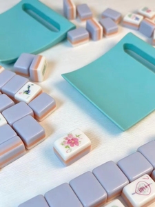 Set di 2 mescolatori di tessere Mahjong – Mescolatori di tessere portatili per Mahjong americano - Product Image 1