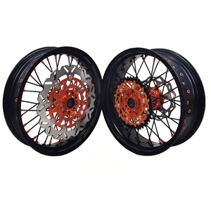 Juego de Ruedas <span class=keywords><strong>Supermoto</strong></span> de 17 Pulgadas para <span class=keywords><strong>KTM</strong></span> EXC SXF XC 125-530cc, Bujes de Aluminio CNC, Llantas de Carreras Motard Duraderas de Alto Rendimiento - Product Image 2