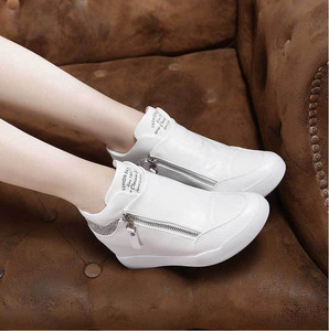 <span class=keywords><strong>Sneakers</strong></span> con aumento <span class=keywords><strong>interno</strong></span> Casual con suola spessa <span class=keywords><strong>tacco</strong></span> alto nuove scarpe bianche eleganti con taglio alto per le donne - Product Image 2