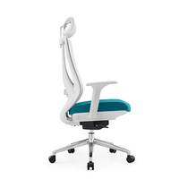 Chaise de bureau ergonomique exécutive en maille blanche confortable à dossier haut pivotant réglable en 2D