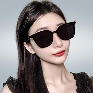 Lunettes de soleil Gm pour femmes, monture noire surdimensionnée, verres polarisés UV400 en PC, type 3, pare-soleil, origine Taizhou, référence 923 - Product Image 2