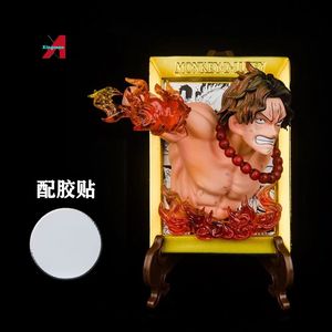 Imán de nevera de una pieza, marco de fotos de los tres hermanos <span class=keywords><strong>Gravity</strong></span> Saab Ace Luffy, estatua, figura de acción, modelo, adornos, artesanías de plástico - Product Image 3