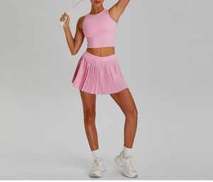 Set Rok Golf Tenis Wanita YIYI Fashion, Atasan Tank Crop Tanpa Lengan Kerah Bulat, Rok Seksi 2in1 dengan Celana Pendek Saku, Setelan Tenis - Product Image 6
