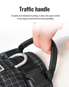 トゥルーラブ 高品質LEDナイトセーフティドッグハーネス 防水 高級スポーツ 反射素材ナイロン 簡単散歩 中型犬・大型犬用 - Product Image 3