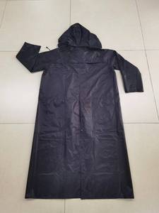 Abrigo de lluvia largo para hombre con capucha para montar a caballo - Product Image 2