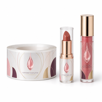 Étiquettes personnalisées transparentes en PET, enroulables, brillantes, découpées à la forme, imperméables et durables pour tubes de rouge à lèvres, gloss et cosmétiques