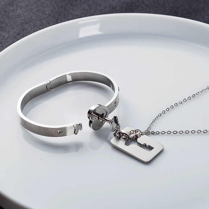 Pulsera de acero inoxidable con cierre de corazón para amantes de las llaves, pulsera con cierre