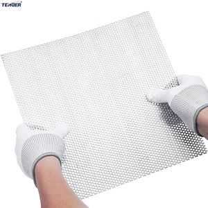 La malla de placa de acero perforada se utiliza <span class=keywords><strong>para</strong></span> las ventanas de ventilación del metro Personalización de formas de patrón Hoja perforada - Product Image 1