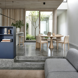 Planos Arquitectónicos Completos: Diseño Wabi Sabi con Listones de Madera y Terrazo para Casa Adosada, Planos de Construcción para Exterior e Interior - Product Image 3