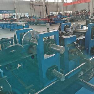 Máquina Perfiladora de Rollos para Estructuras Metálicas de Acero con Secciones Intercambiables en Forma de C, U y Z, Ajustable de 75-300 mm, Espesor de 1.5-3.5 mm - Product Image 3