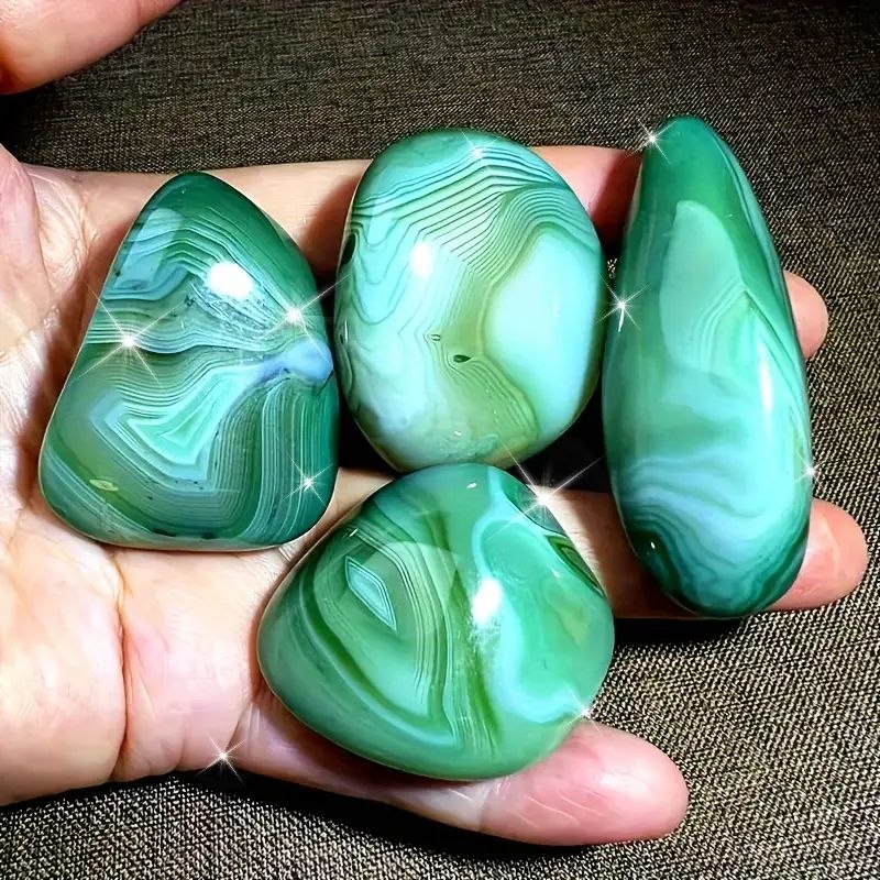 สีเขียว