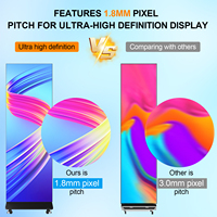Katlanabilir LED Poster Ekranı P1.25 P1.5 P1.8 P2.5 İç Mekan HD GOB Prosesli Ayaklı LED Poster Ekranı Pazarlama İçin