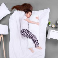 Oreiller complet pour adultes (blanc, 20x54 pouces), oreiller long pour dormir, grand oreiller pour les dormeurs latéraux