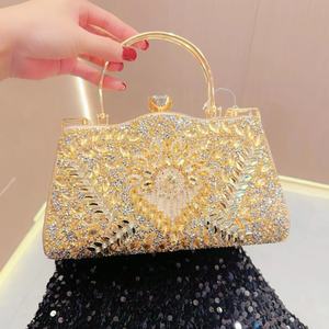 Vente en gros 2026 Sacs vintage pour femmes avec strass, pochettes scintillantes pour femmes, sac <span class=keywords><strong>de</strong></span> soirée formel, sac à chaîne carré, sacs en diamant - Product Image 1