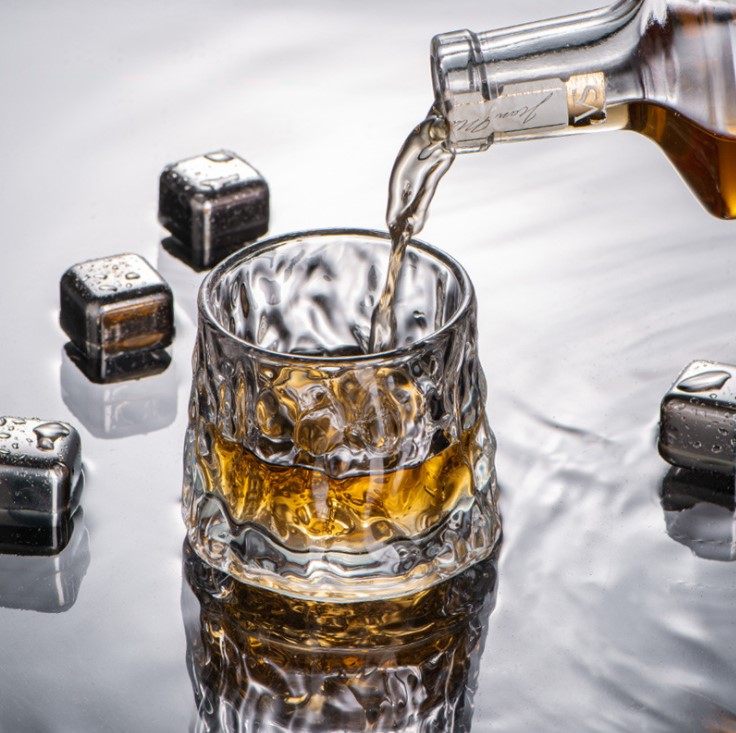 Thickened rotating crystal glass whiskey glass tumbler glass