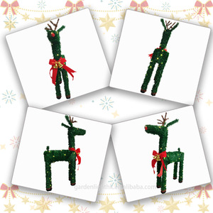 Décoration de Noël en forme de renne 3D - Renne artificiel en PVC avec éclairage LED fonctionnant sur piles, avec nœud rouge et clochettes dorées pour la maison et les fêtes - Product Image 4