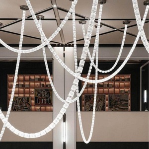 Lampadario a sospensione di design nordico a forma di calice di vino lungo per scale, hotel, ville, hall, corridoi e bar - Product Image 6