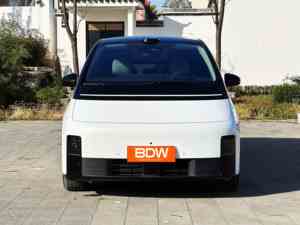 Li Auto MEGA 2025 – Monospace haut de gamme 7 places, occasion à prix abordable de Chine, avec cockpit interactif intelligent et capacité V2L - Product Image 2