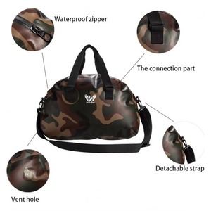 Muestra gratuita, Fábrica con Certificación BSCI, OEM, Personalizable, Bolsa de Viaje Impermeable con Diseño de Camuflaje para Gimnasio, Campamento, Senderismo, Montañismo - Product Image 3