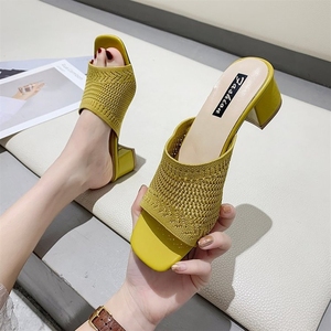 Summer Women's Korean Version Flip-Flops New Fashion Women's Flying Fabric Outer Wear Chunky Style Wholesale Hair - Product Image 5