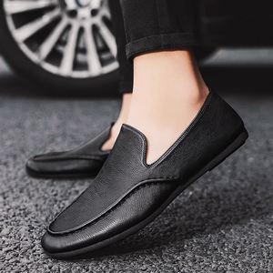 Mocassins de créateur célèbres 2025 pour hommes – Chaussures habillées décontractées en cuir plat pour hommes, très populaires - Product Image 6