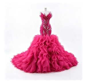 Robe de mariée personnalisée, charmante, ornée de paillettes et de perles, avec des volants en cascade, style sirène, dos corset. - Product Image 1