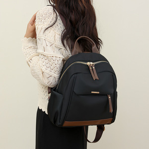 Zaino con Ciondolo Orsetto <span class=keywords><strong>per</strong></span> Donne, Grande Capacità, Borsa Scolastica <span class=keywords><strong>per</strong></span> Ragazze, Zaino Monocolore <span class=keywords><strong>per</strong></span> Signore OEM JY220826 Impermeabile - Product Image 2