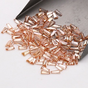 เพชรสังเคราะห์ทรงสี่เหลี่ยมคางหมู CZ เซอร์โคเนียทรงหลวมอัญมณีสีแชมเปญ2*1.5*1mm-5*2*1มม. ผลิตจากห้องปฏิบัติการ - Product Image 2