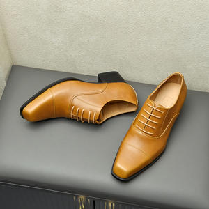 Zapatos de Cuero para Hombre, Estilo Británico, de Primera Capa de Piel de Vaca, con Punta Cuadrada y Tacón Alto, Color Marrón Premium, que Aumentan la Estatura - Product Image 1