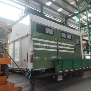 Remolque de Caballos Estándar Australiano, Precio de Fábrica, para Transporte de Caballos en Atracciones Turísticas, Acero Q235B, 4-6 Asientos, Lujoso - Product Image 1