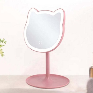 Espejo de Maquillaje con Luz LED, Espejo de Mesa para Baño con Retroiluminación, Diseño de Gato Rosa de Dibujos Animados - Product Image 2