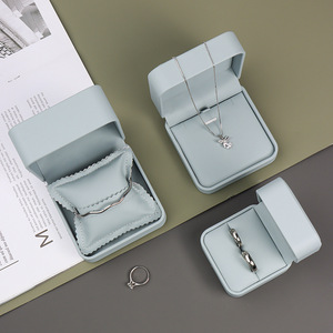 Fashionable Luxury White PU <b>Leather</b> Rectangle <b>Jewelry</b> Box with Magnetic Closure for Necklace Proposal Diamond Ring Earring Gift - Product Image 4