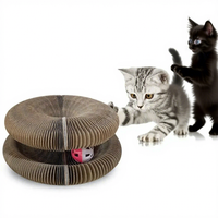 Tableau d'orgue magique en papier ondulé avec griffoir de chat en accordéon pliable interactif avec accessoires de cloche conception personnalisée Oem Odm