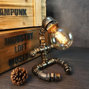 Lámpara de Mesa Robótica de Hierro Estilo Industrial Retro Americano Vintage con LED Edison, Regalo Creativo para Decoración de Cafetería, <span class=keywords><strong>Bar</strong></span> o Mesita de Noche - Product Image 5