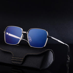 ใหม่แว่นกันแดดกรอบสี่เหลี่ยมสำหรับผู้ชายกรอบโลหะและพลาสติกป้องกันรังสียูวี 400 คลาส 2 บังแดดสีดำ WF 5G371 - Product Image 4