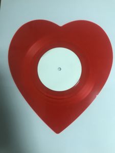 <span class=keywords><strong>LP</strong></span>-reproductor <span class=keywords><strong>de</strong></span> música personalizado en forma <span class=keywords><strong>de</strong></span> corazón, promoción, fabricante <span class=keywords><strong>LP</strong></span> - Product Image 3