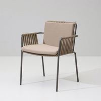Ensemble de mobilier d'extérieur moderne tressé à la main pour salle à manger et cour, table et chaises d'extérieur pour maison et restaurant, en polyester durable, vente chaude