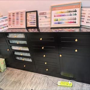 Mueble de Exhibición para Salón de Uñas, Color Negro, Estantes para Esmalte de Uñas, Mueble de Pared para Salón de Belleza - Product Image 5