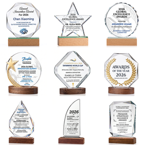 Trophée personnalisé en bois massif avec base ovale en bois, design multi-formes, pour retraite, employé, champion, reconnaissance d'équipe - Product Image 1